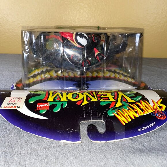 1996 ToyBiz Marvel Planet of the Symbiotes Venom The Madness Figure - Picture 7 of 14